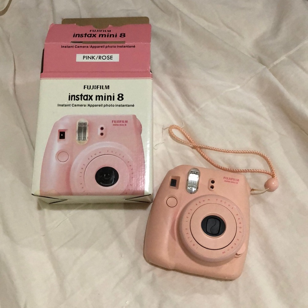 Pink Polaroid Instax Mini 8!! Fujifilm